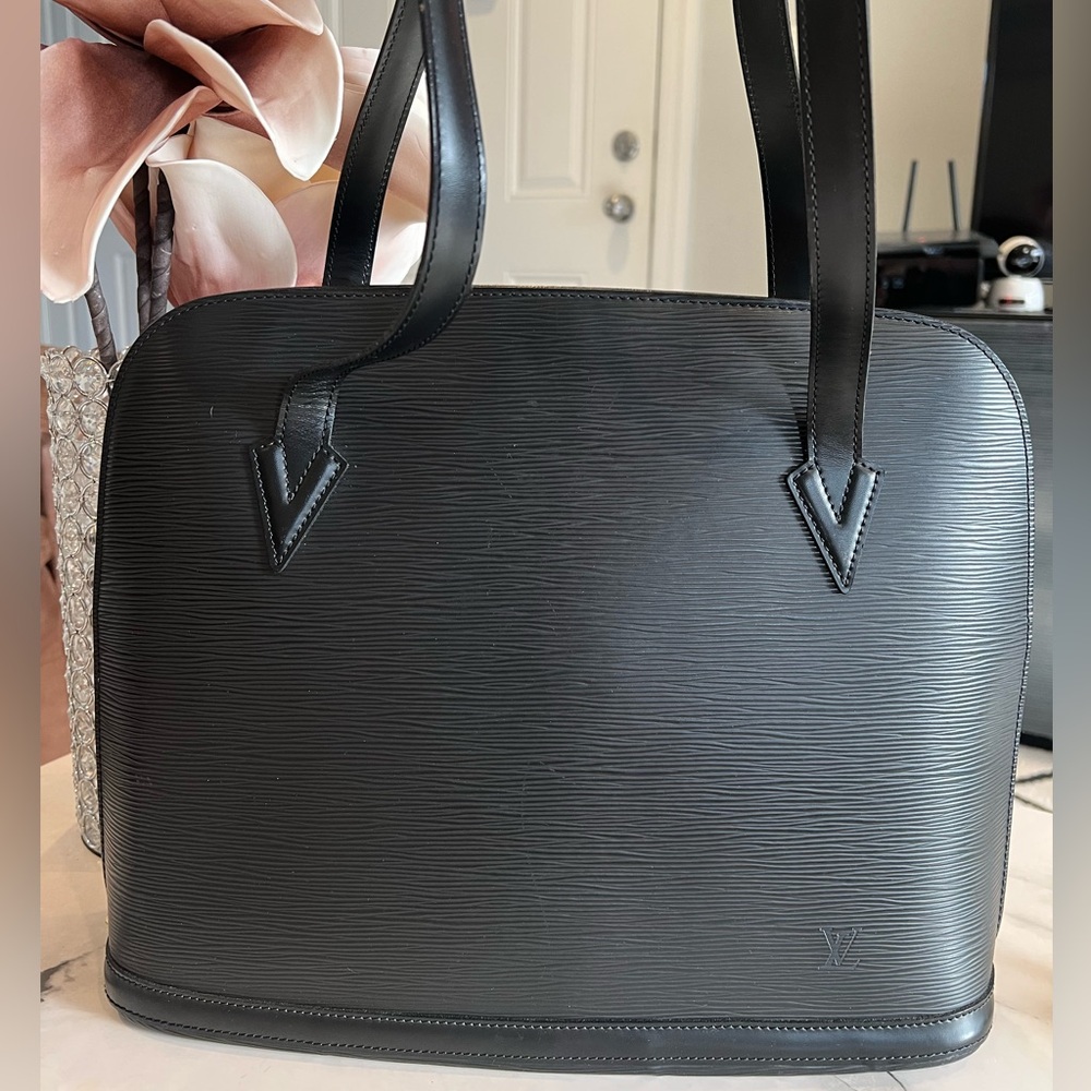 Louis Vuitton Black Epi Lussac Bag
